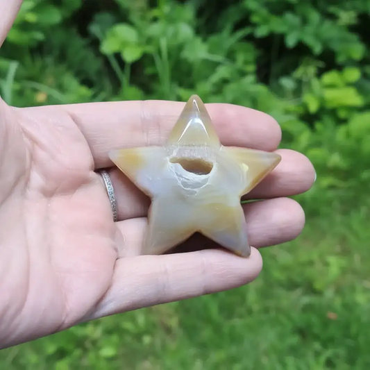 Etoile en Agate avec cristallisation 43g (PRGFL304 - 16)
