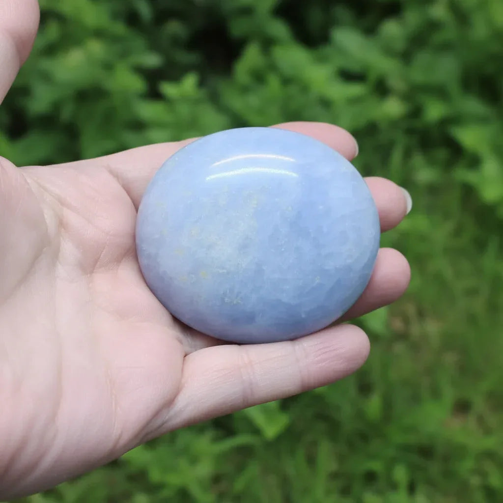 Galet en Calcite bleue 144g (PRGFL529-6)