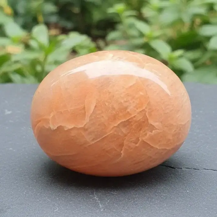 Galet en Pierre de Lune orange 193g (PRGFL716)
