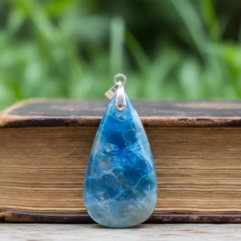 Pendentif en Apatite bleue (PE1656)