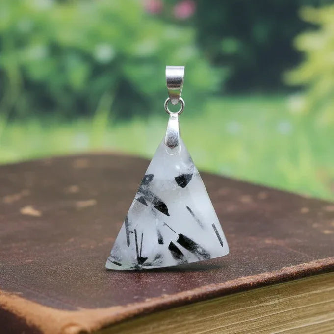 Pendentif en Quartz à Tourmaline noire (PE1996)