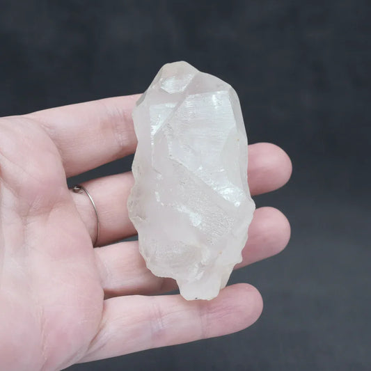 Pointe de Cristal de Roche brute 86g (MB258)