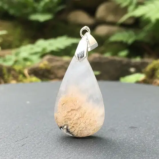 Pendentif en Agate tigrée à dendrites (PE1785)
