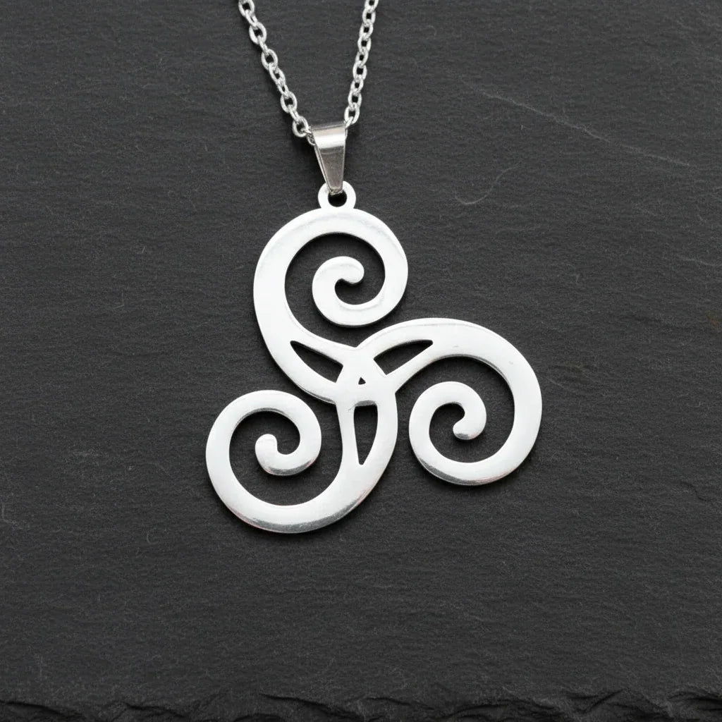 Pendentif Triskèle en acier inoxydable - ENAE Minéraux