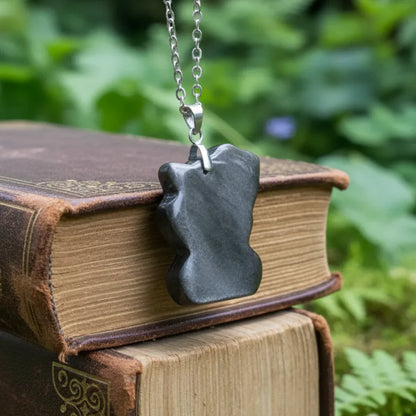 Pendentif Chat porte-bonheur en Obsidienne argentée (PE1294-18) - ENAE Minéraux