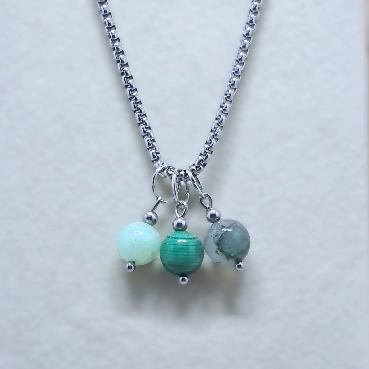 Collier 3 perles : Chrysoprase, Malachite, Agate mousse - ENAE Minéraux