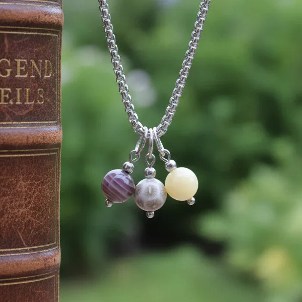 Collier 3 perles : Agate du Botswana, Corail fossilisé et Calcite jaune - ENAE Minéraux