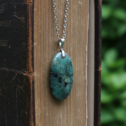 Pendentif en Emeraude dans Biotite (PE2109)