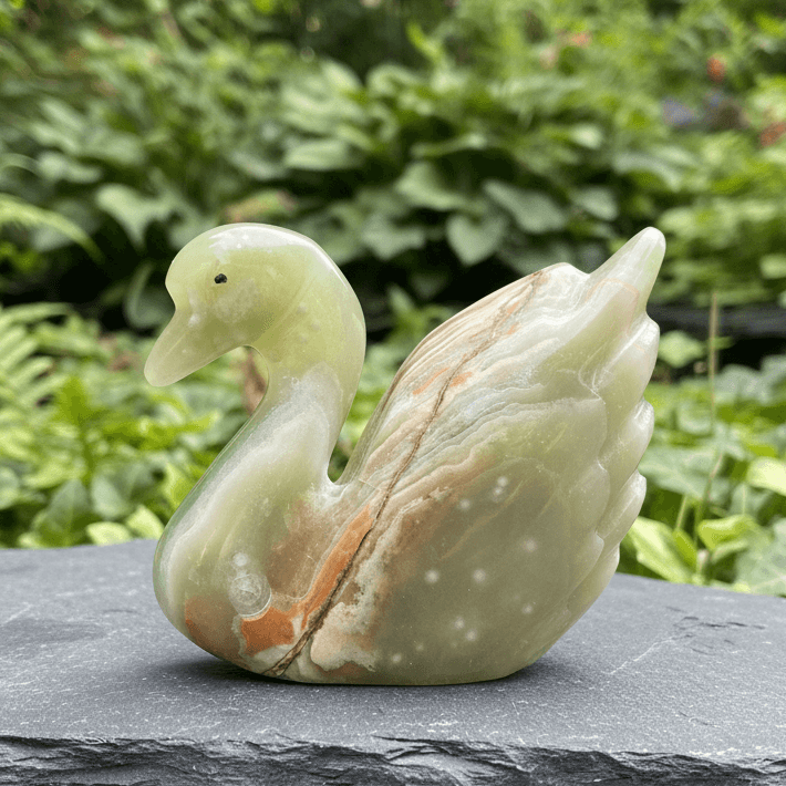 Cygne sculpté en Aragonite et Calcite (PRGFL622-6)