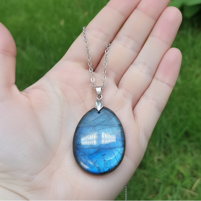 Pendentif en Labradorite bleue (PE2139)