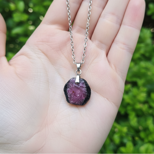 Pendentif en Rubis et Schiste (PE2021 - 6)