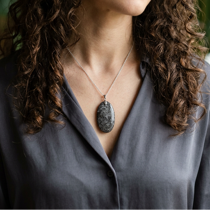 Pendentif en Corail noir fossilisé (PE2005)
