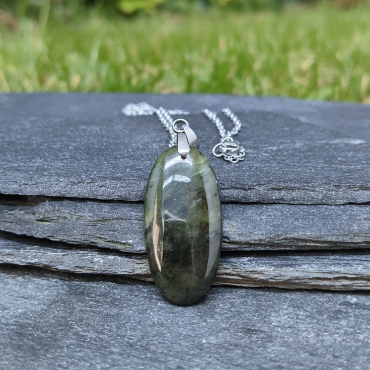 Pendentif en Jade Néphrite (PE2024)