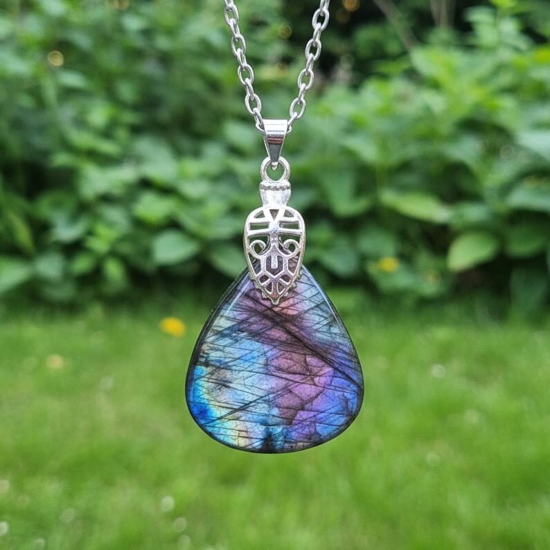 Pendentif en Labradorite multicolore (PE2150)
