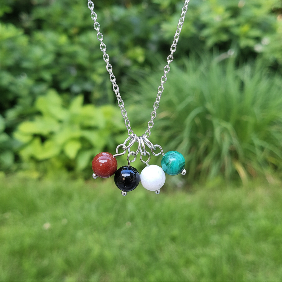 Collier en perles naturelles inspiré du drapeau Palestinien (COL4P - 1)