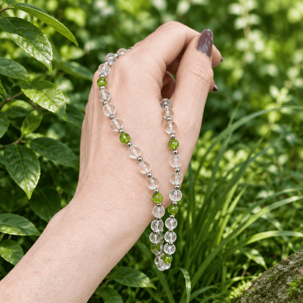 Bracelet triple tour et collier en Cristal de Roche et Péridot (COLBR23 - 56)