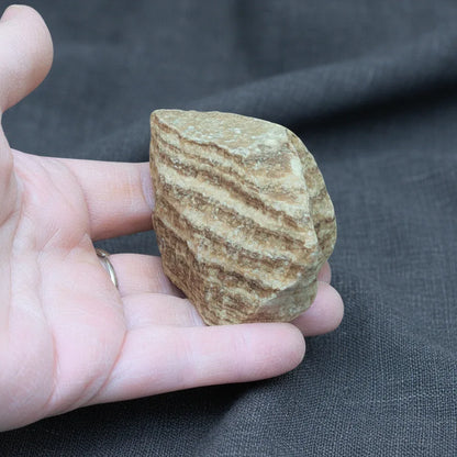 Aragonite brute zonée 113g (MB198)