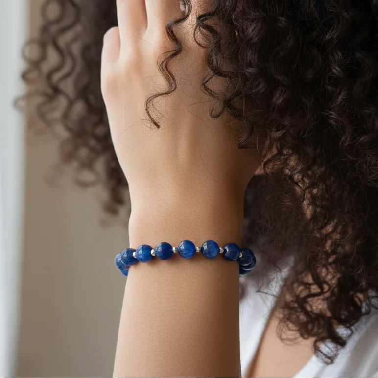 Bracelet en Cyanite bleue 8mm