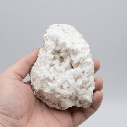 Calcite et éclats de Chalcopyrite brute 424g (MB226)