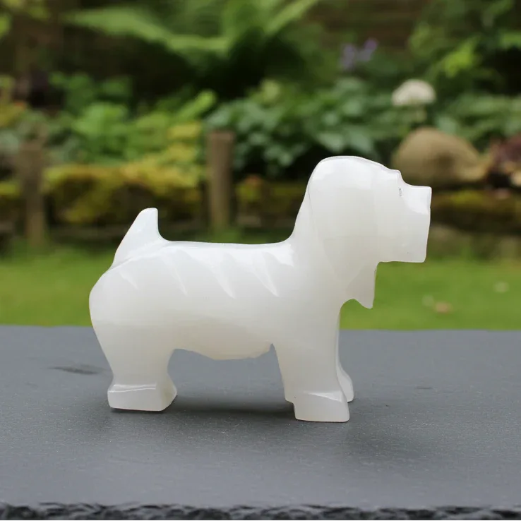 Chien en Calcite blanche 153g (PRGFL347-2)