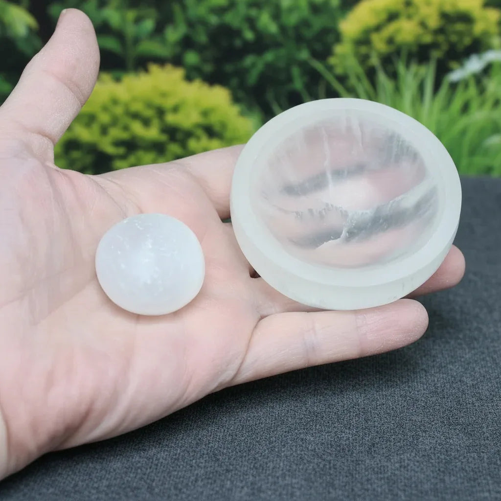 Coupelle en Sélénite et sa pierre roulée (PRGFL733)