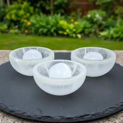 Coupelle en Sélénite et sa pierre roulée (PRGFL733)