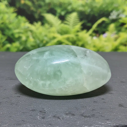 Galet poli en Fluorite verte 135g (PRGFL711)