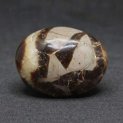 Galet poli en Septaria et Calcite jaune 47g (PRGFL325-6)