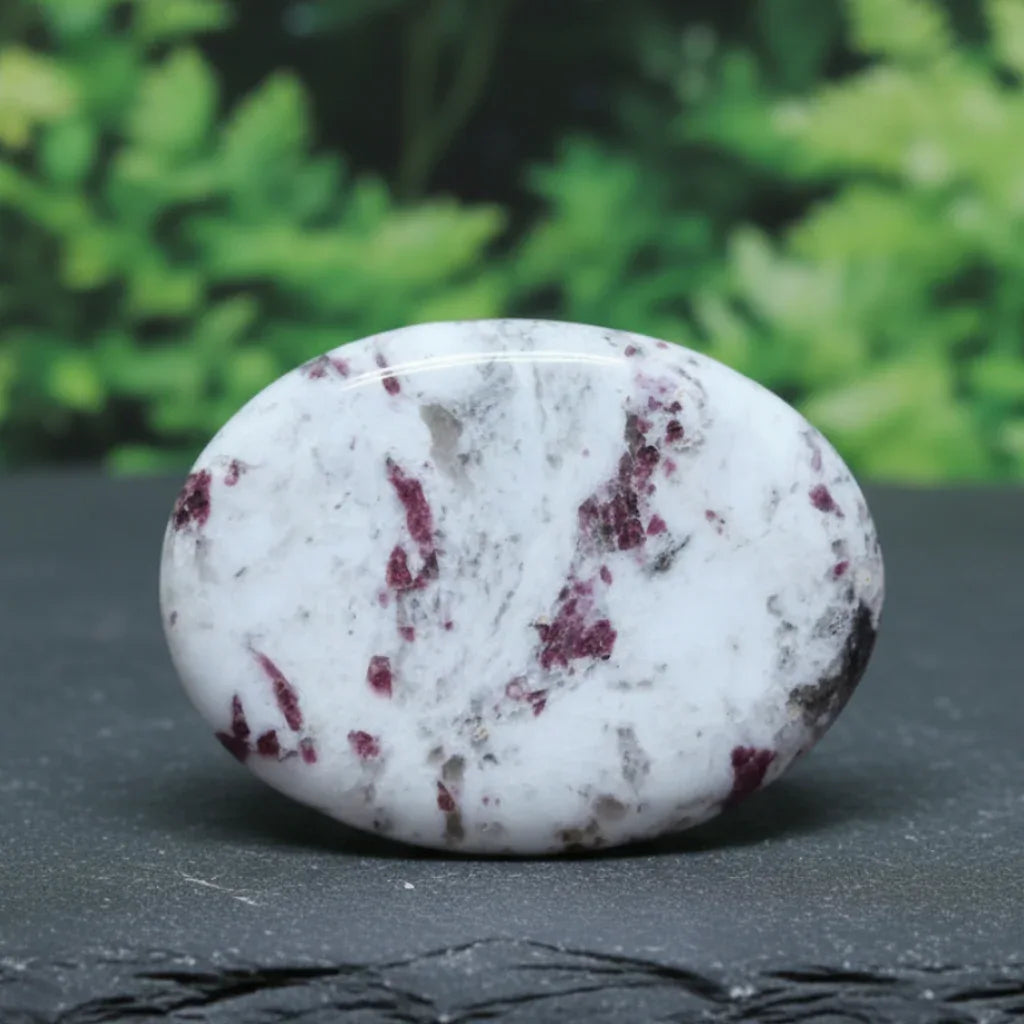 Galet en Tourmaline rose (Rubellite) 107g (PRGFL526-8)