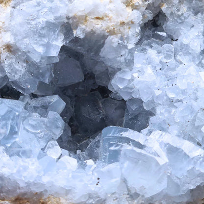 Géode de Célestine bleue brute 448g (MB331-5)