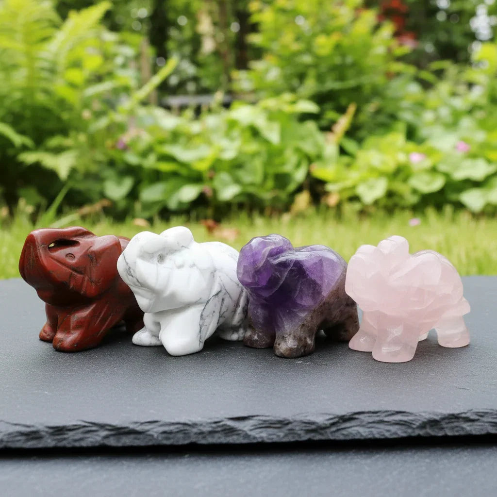 Lot de 4 éléphants en Quartz rose, Jaspe Rouge, Améthyste et Howlite (PRGFL346-70)