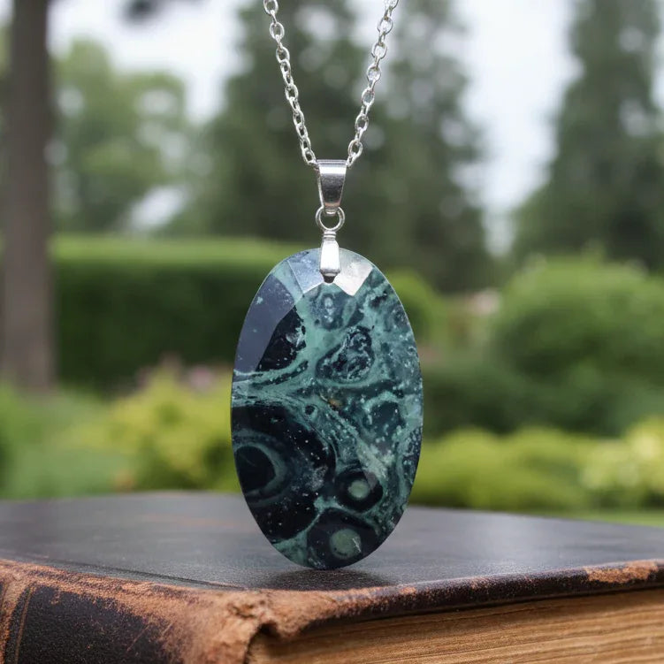 Pendentif facetté en Rhyolite Kambaba (PE1802)