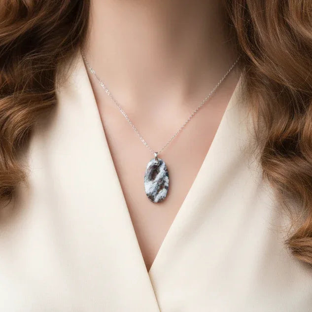 Pendentif en Astrophyllite (PE1174)