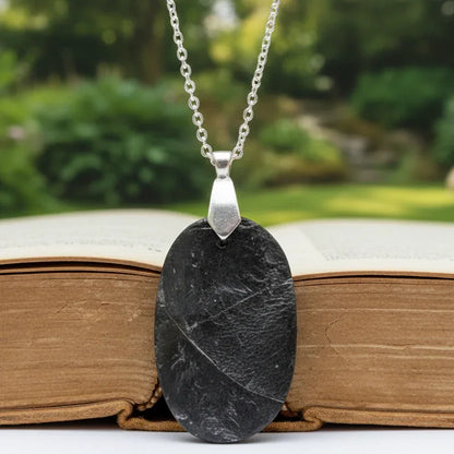 Pendentif en Pierre de Lave (Basalte) face brute (PE1473)