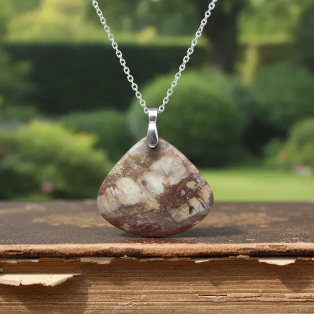 Pendentif en Bois fossilisé (PE1572)