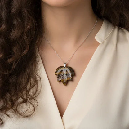 Pendentif feuille sculptée feuille Œil de Tigre (PE1219-2)