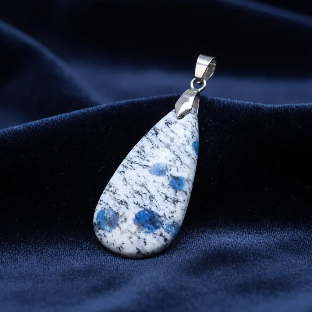Pendentif en K2 (Granite et Azurite) (PE1781)