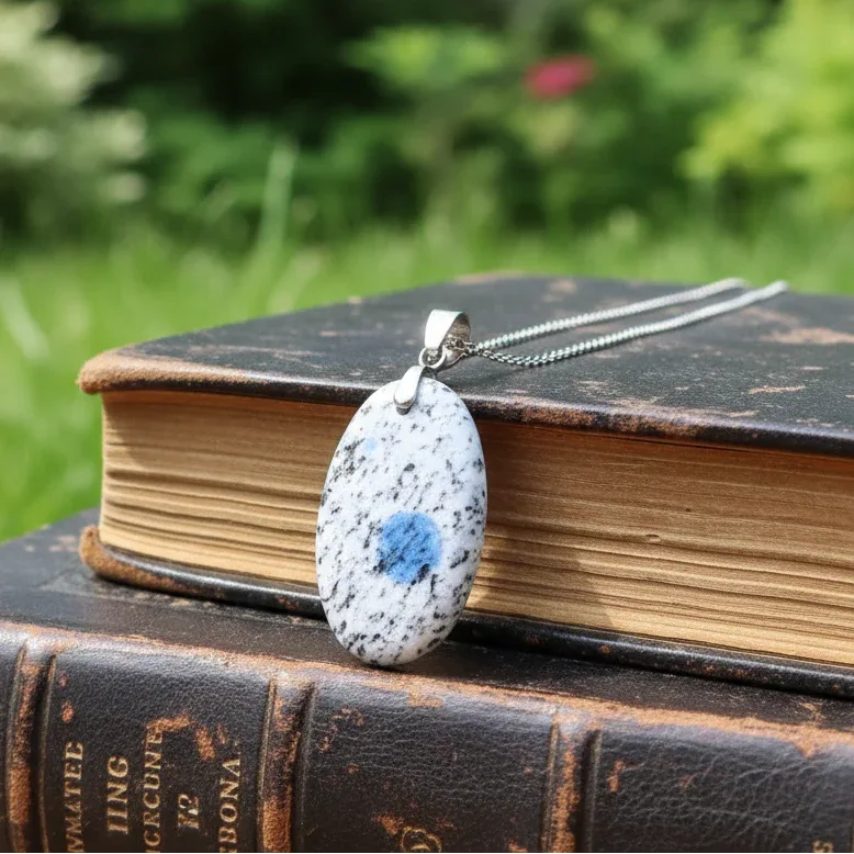 Pendentif en K2 (Granite et Azurite) (PE1782)