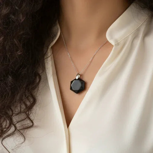Pendentif hexagonal en Obsidienne noire (PE1582)