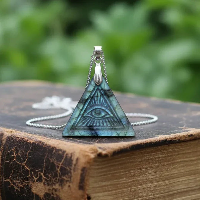 Pendentif Œil de la Providence en Labradorite (PE2029-2)