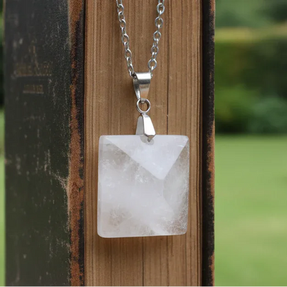 Pendentif Pyramide Cristal de Roche (PE1032-2)