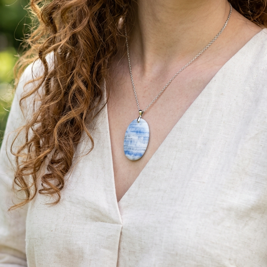 Pendentif en Scheelite et Dolomite (PE1956)