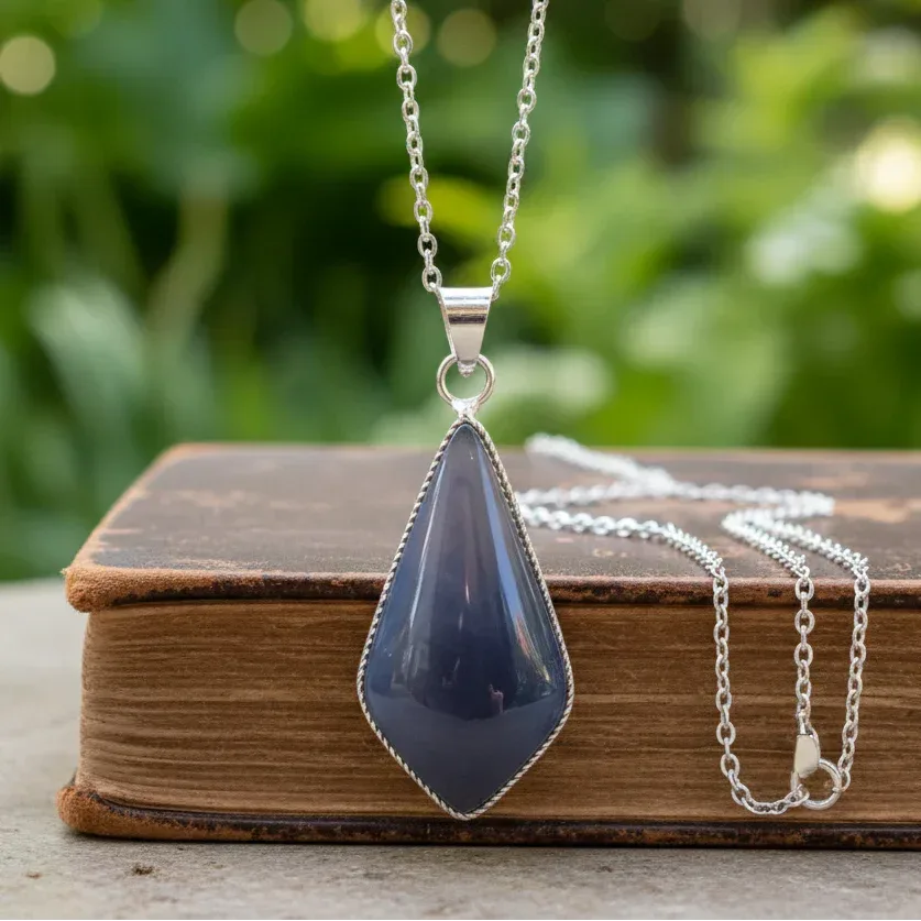 Pendentif en Obsidienne Manta Huichol (PE1879)