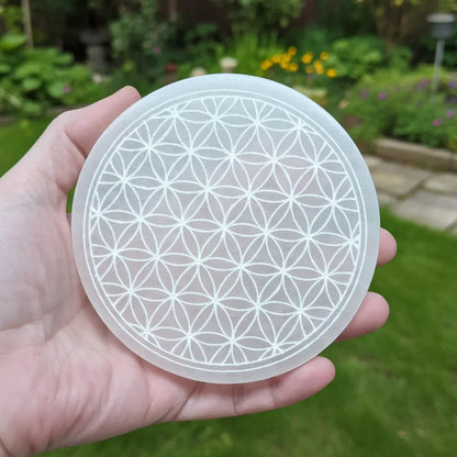 Plaque en Sélénite avec Fleur de Vie gravée 250g