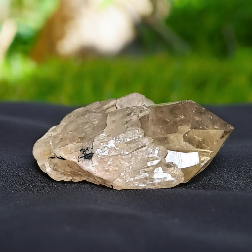 Pointe de Citrine brute (MB522-16)