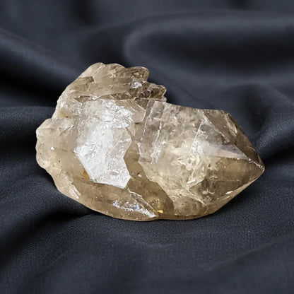 Pointe de Citrine brute (MB522-16)