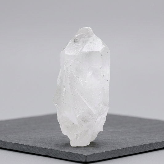 Pointe de Cristal de Roche brute 86g (MB258)