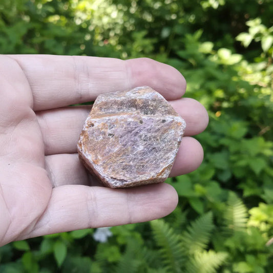 Rubis (Corindon) brut 108g (MB517-2)