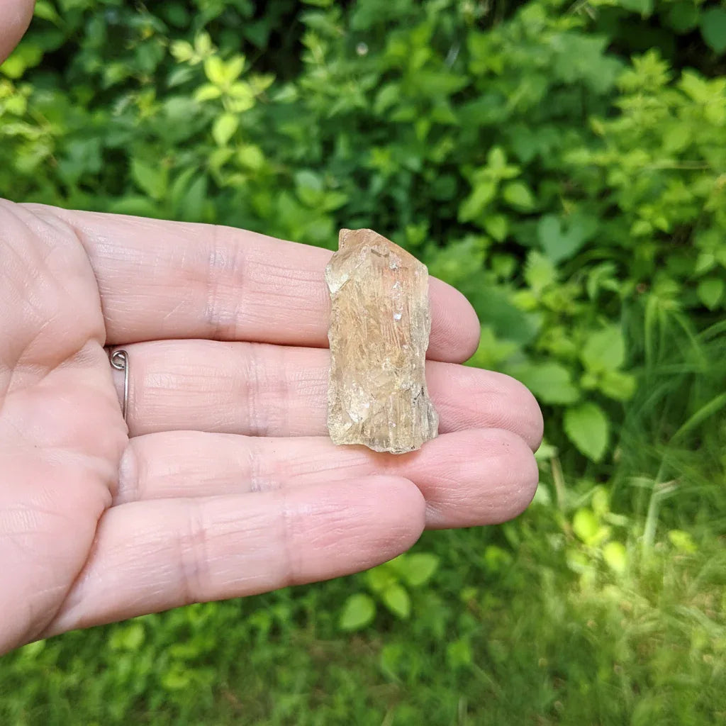 Scapolite brute 11g (MB551-2)