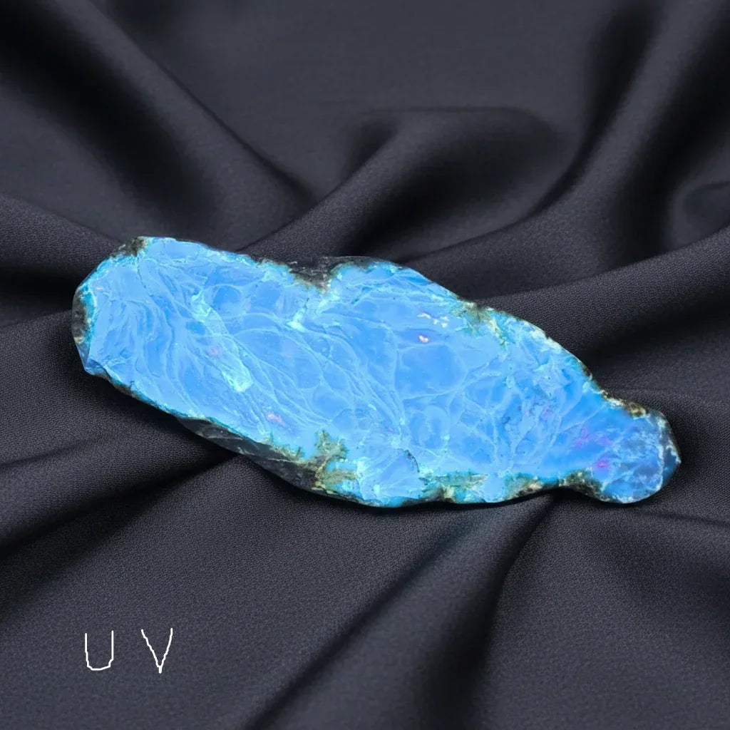 Ambre bleu brute 16g (MB572-1)